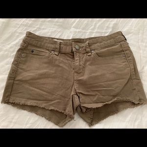 Army Green cut-off shorts